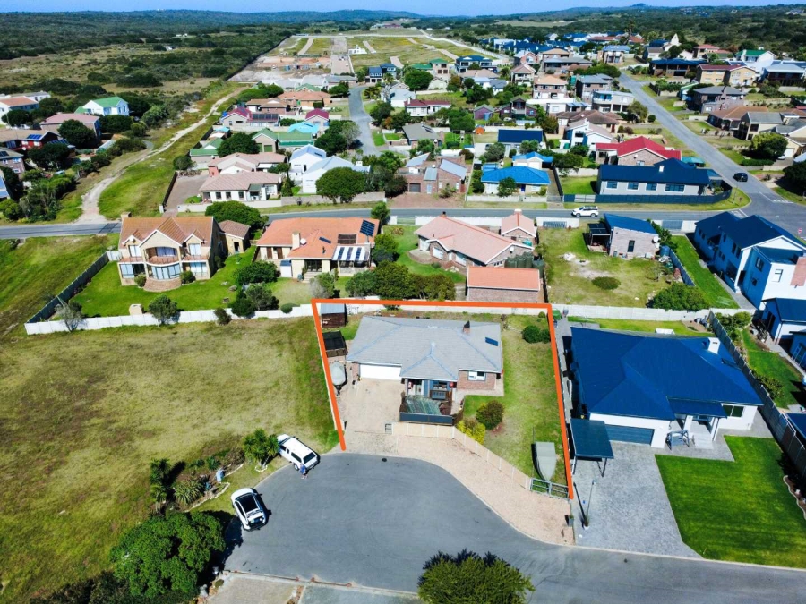 3 Bedroom Property for Sale in Stilbaai Wes Western Cape